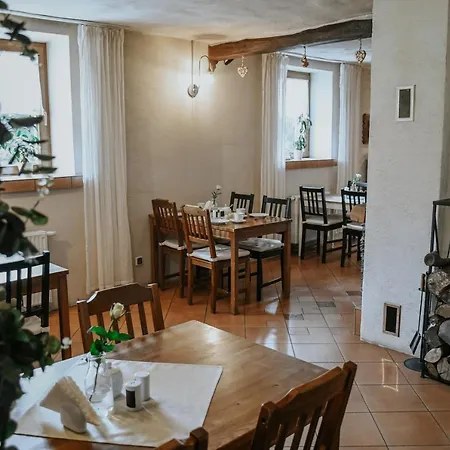 Bed & Breakfast Goscinne Wysoka