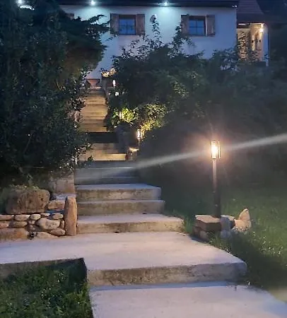 Bed & Breakfast Goscinne Wysoka 3*