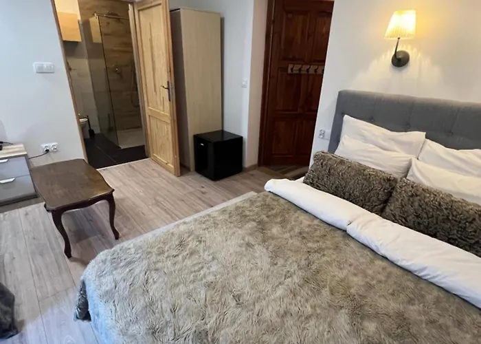 Bed & Breakfast Goscinne Wysoka 3*